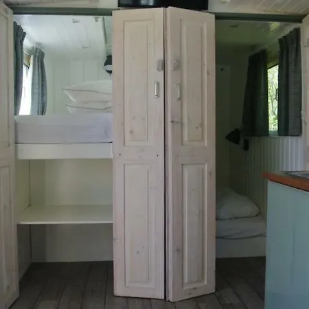 Pipowagen En Safaritent Op Texel Camping Den Burg